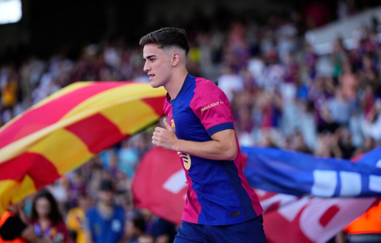 Gavi finally returns to group training