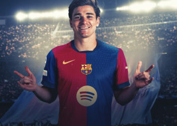 Julian Alvarez in Barcelona jersey